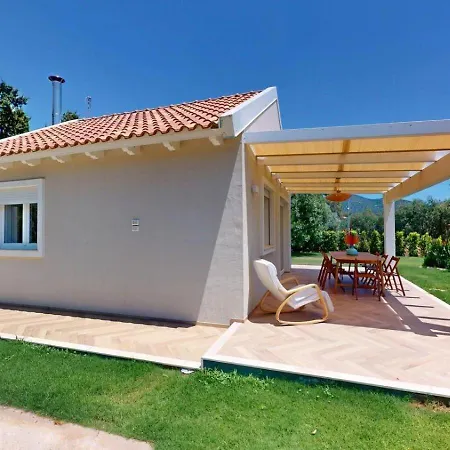 Onnis Вилла Вилласимиус